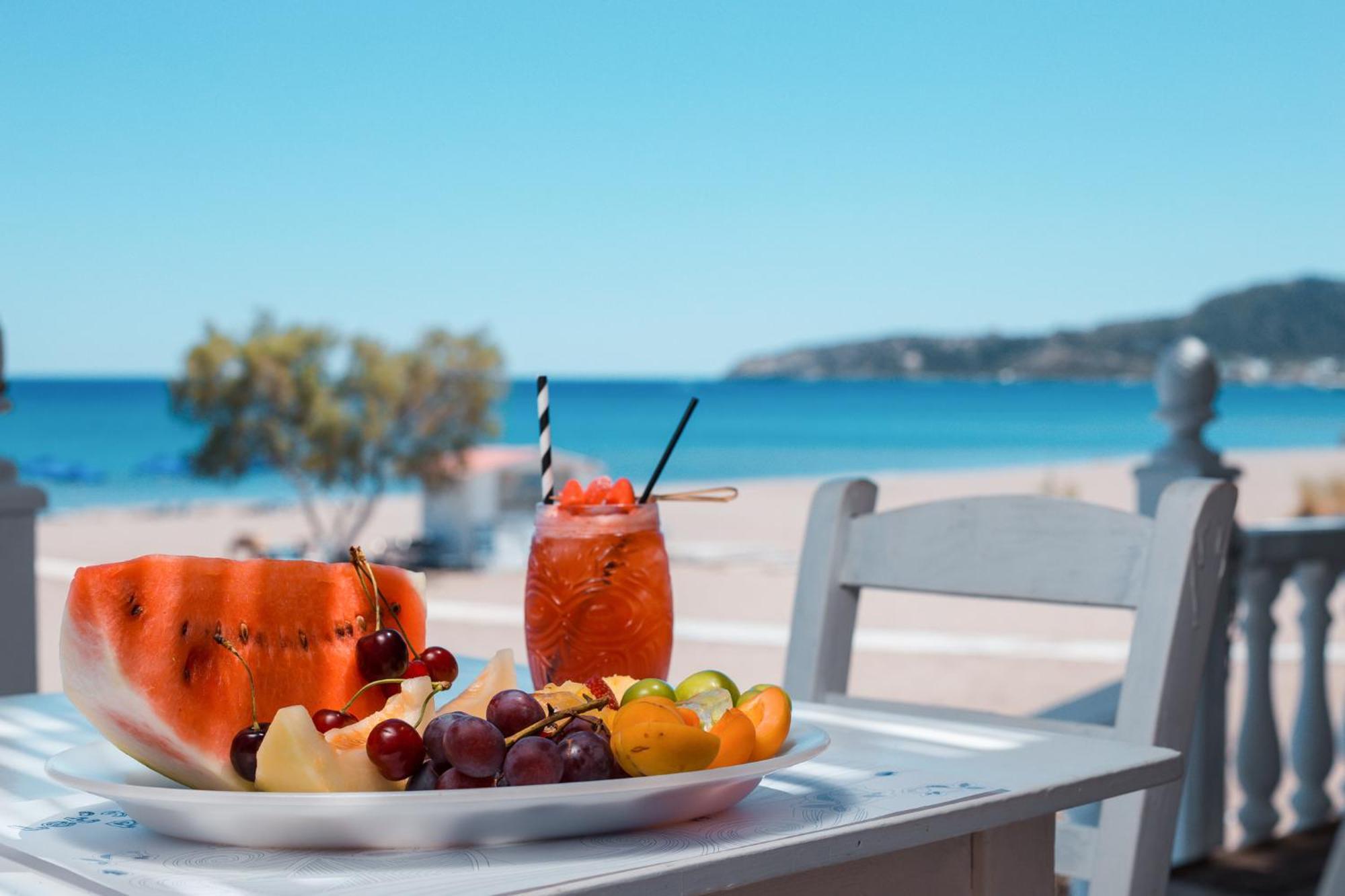 Marini Seaside Aparthotel Фалираки Екстериор снимка